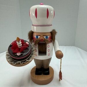 Steinbach Chubby Baker with Cake Nutcracker German
